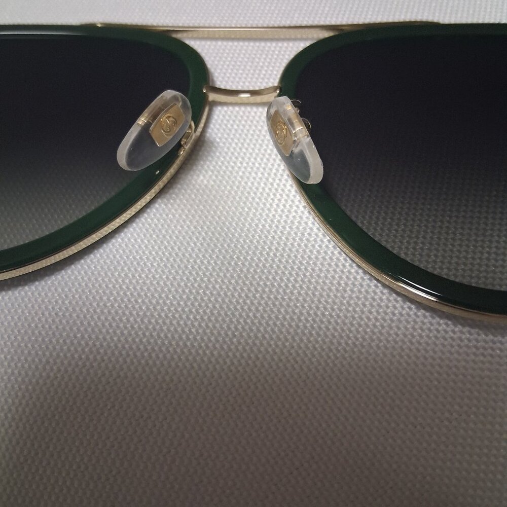 Gucci Pilot Urban Web Block Aviator Sunglasses – Gold/Green – GG0062S-003-57 - Picture 3 of 11